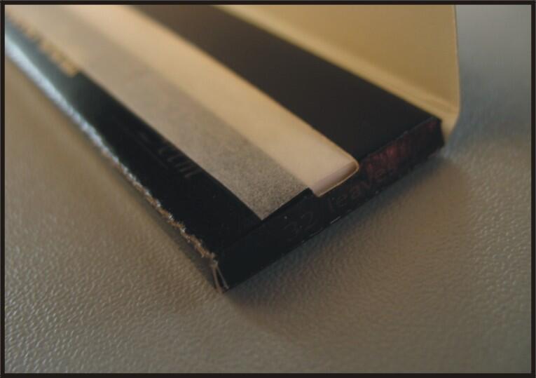 Papier à rouler King size Slim avec paquet personnalisé (107 x 44 mm) image