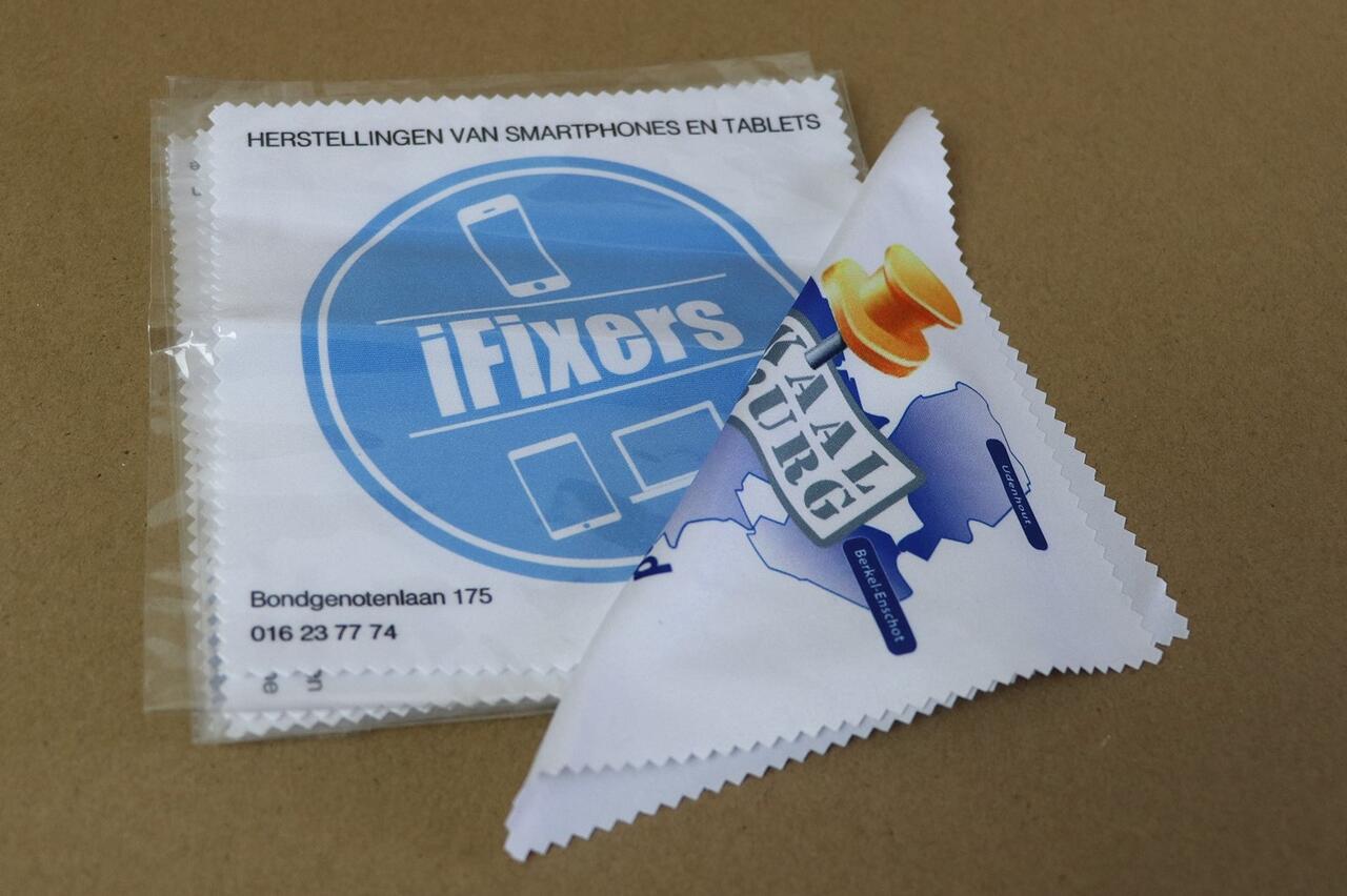 Medium microfiber lens cloth image