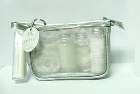Trousse de voyage 2001 image